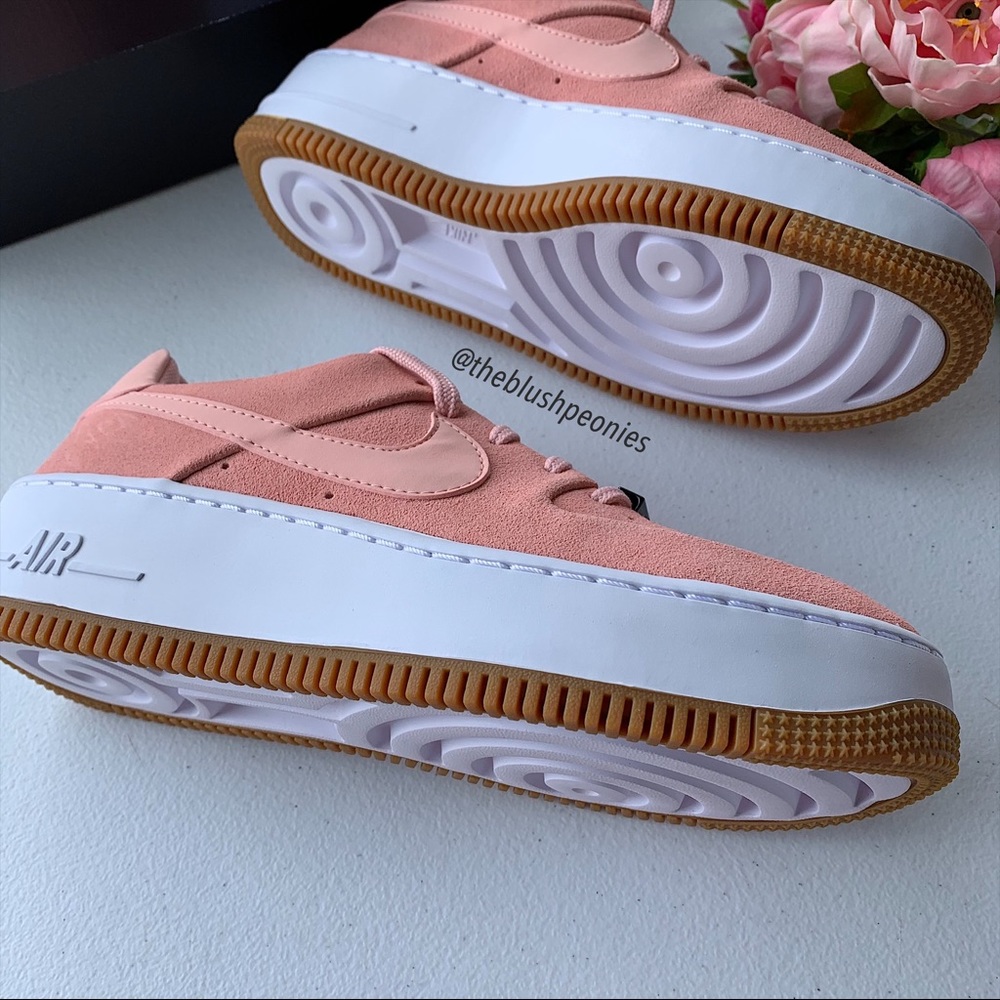 Nike Air Force 1 Sage Low NWT - Picture 11 of 13